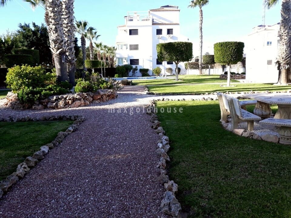 3 quarto Apartamento para venda em Villamartin com piscina - 225 000 € (Ref: 9997847)