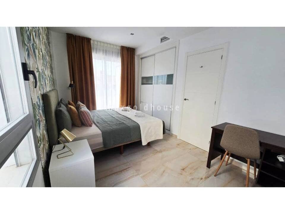 3 bedroom Villa for sale in Ciudad Quesada with pool - € 415,000 (Ref: 9997854)
