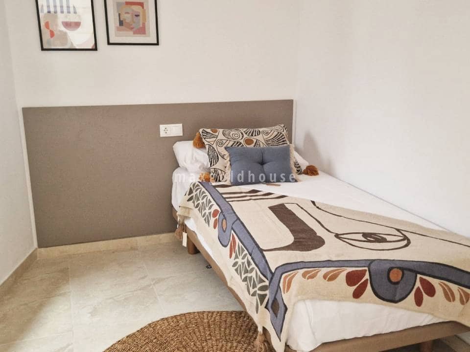 1 quarto Apartamento para venda em Avileses - 82 000 € (Ref: 9999868)