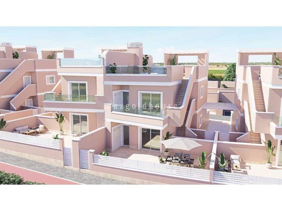 3 bedroom Apartment for sale in Pilar de la Horadada with pool - € 284,900 (Ref: 9999885)