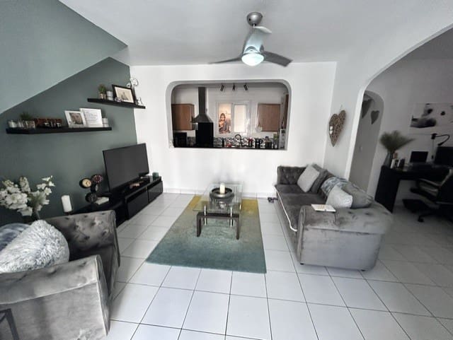 2 quarto Bungalow para venda em La Siesta - 129 500 € (Ref: 10135196)