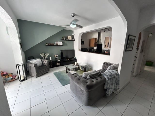 2 quarto Bungalow para venda em La Siesta - 129 500 € (Ref: 10135196)