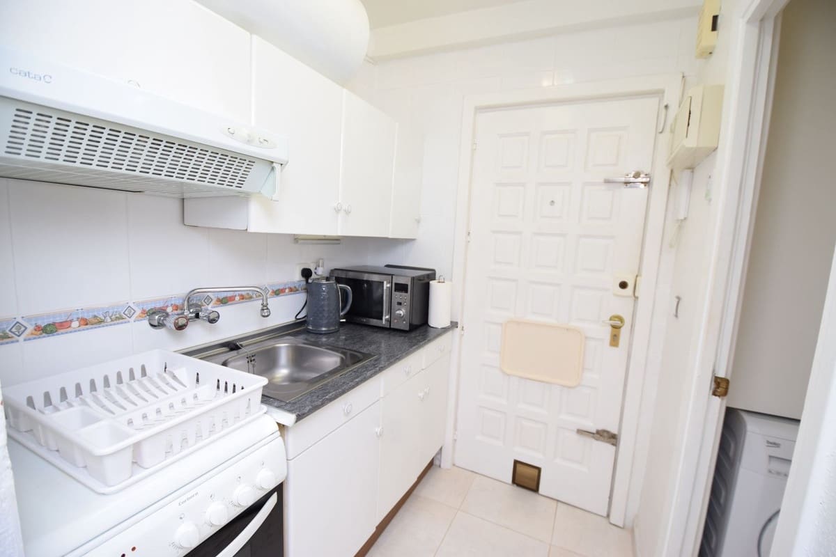 Studio til salgs i La Cala de Mijas med svømmebasseng - € 189 000 (Ref: 10031213)