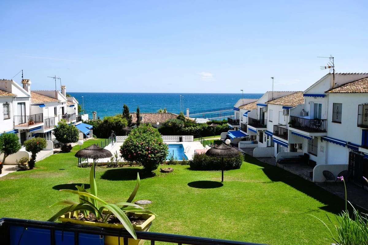 2 slaapkamer Appartement te koop in La Cala de Mijas met zwembad - € 315.000 (Ref: 10039430)