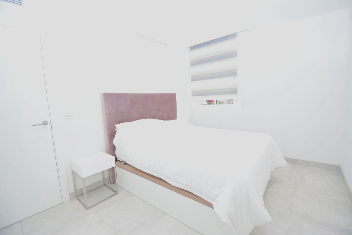 3 Zimmer Apartment zu verkaufen in La Cala de Mijas mit Pool Garage - 675.000 € (Ref: 10042163)