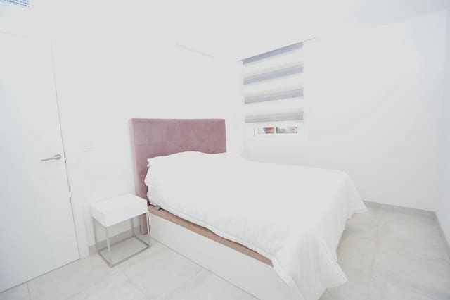 3 soveværelse Lejlighed til salg i La Cala de Mijas, Mijas med swimmingpool garage - € 675.000 (Ref: 10042163)