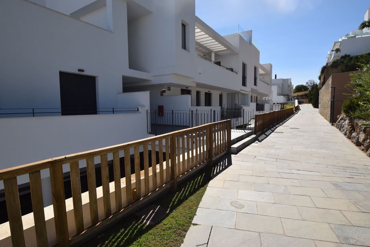3 Zimmer Apartment zu verkaufen in La Cala de Mijas mit Pool Garage - 675.000 € (Ref: 10042163)