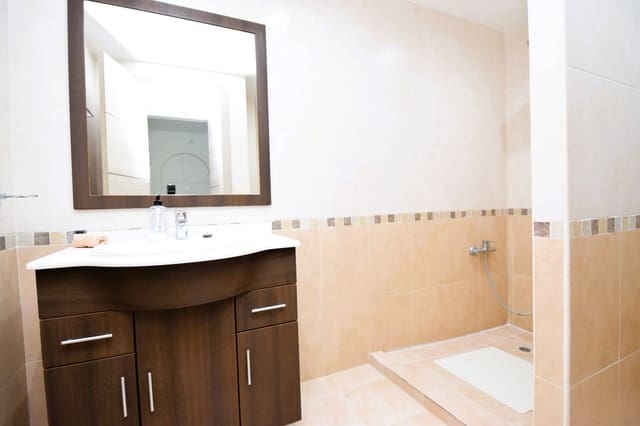 2 soveværelse Strandlejlighed til salg i Riviera del Sol, Mijas med swimmingpool - € 395.000 (Ref: 10062816)