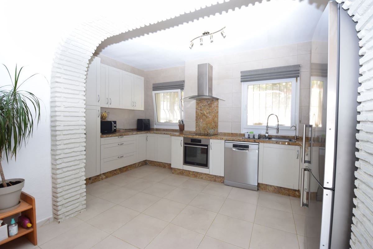 Chalet de 3 habitaciones en Mijas en venta con piscina garaje - 789.000 € (Ref: 10145238)