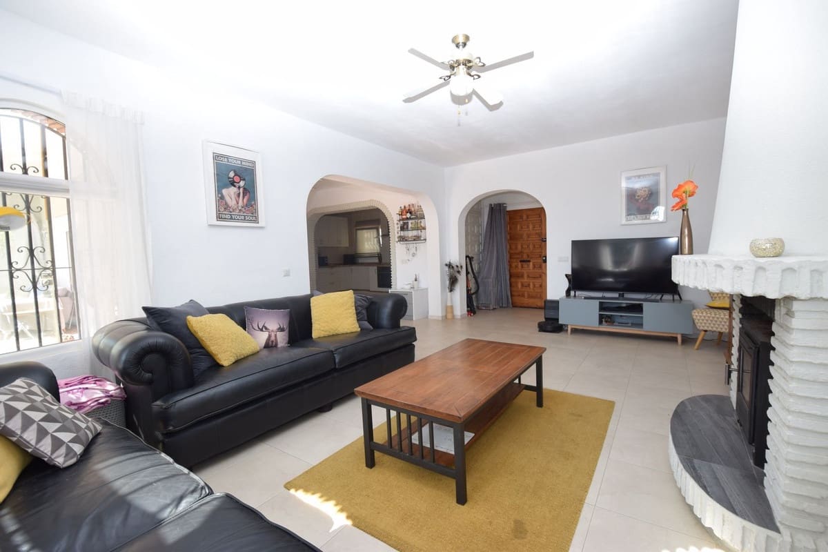 Chalet de 3 habitaciones en Mijas en venta con piscina garaje - 789.000 € (Ref: 10145238)