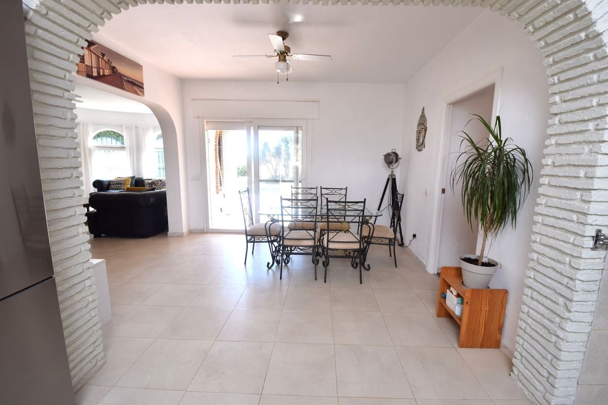Chalet de 3 habitaciones en Mijas en venta con piscina garaje - 789.000 € (Ref: 10145238)