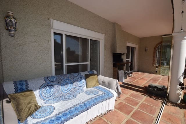 3 soveværelse Villa til salg i Mijas med swimmingpool garage - € 789.000 (Ref: 10145238)