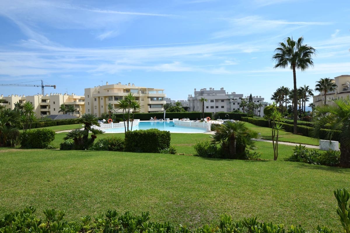 3 soverom Leilighet til salgs i Mijas Costa med svømmebasseng garasje - € 575 000 (Ref: 10145239)
