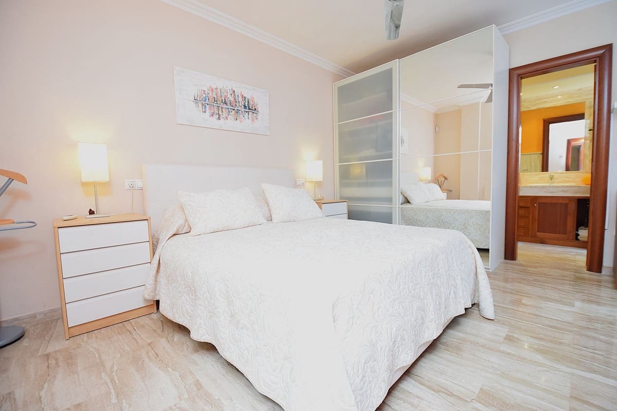 Adosado de 3 habitaciones en Calahonda en venta con piscina garaje - 649.950 € (Ref: 10156886)
