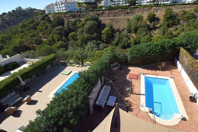 Adosado de 3 habitaciones en Calahonda, Mijas en venta con piscina garaje - 649.950 € (Ref: 10156886)