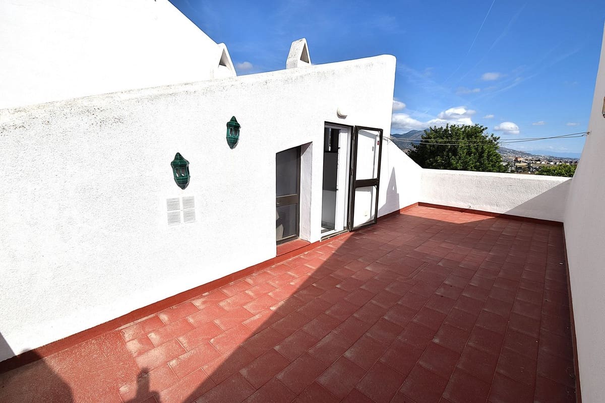 2 soveværelse Rækkehus til salg i Cerro del Aguila med swimmingpool - € 345.000 (Ref: 10160198)