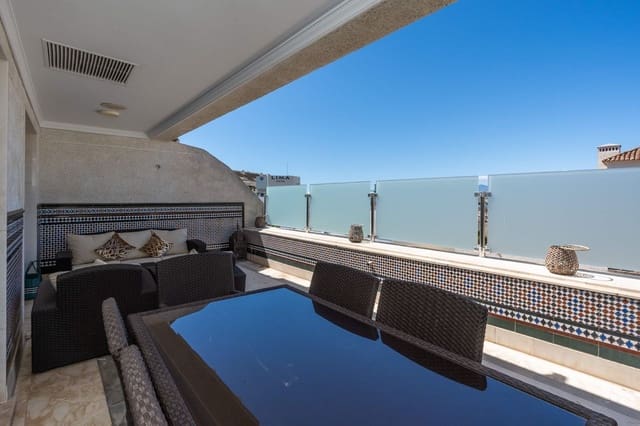 5 slaapkamer Penthouse te koop in Marbella met garage - € 1.750.000 (Ref: 8183679)