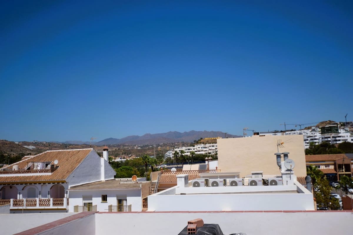 Ático de 4 habitaciones en La Cala de Mijas en venta - 549.000 € (Ref: 8473079)