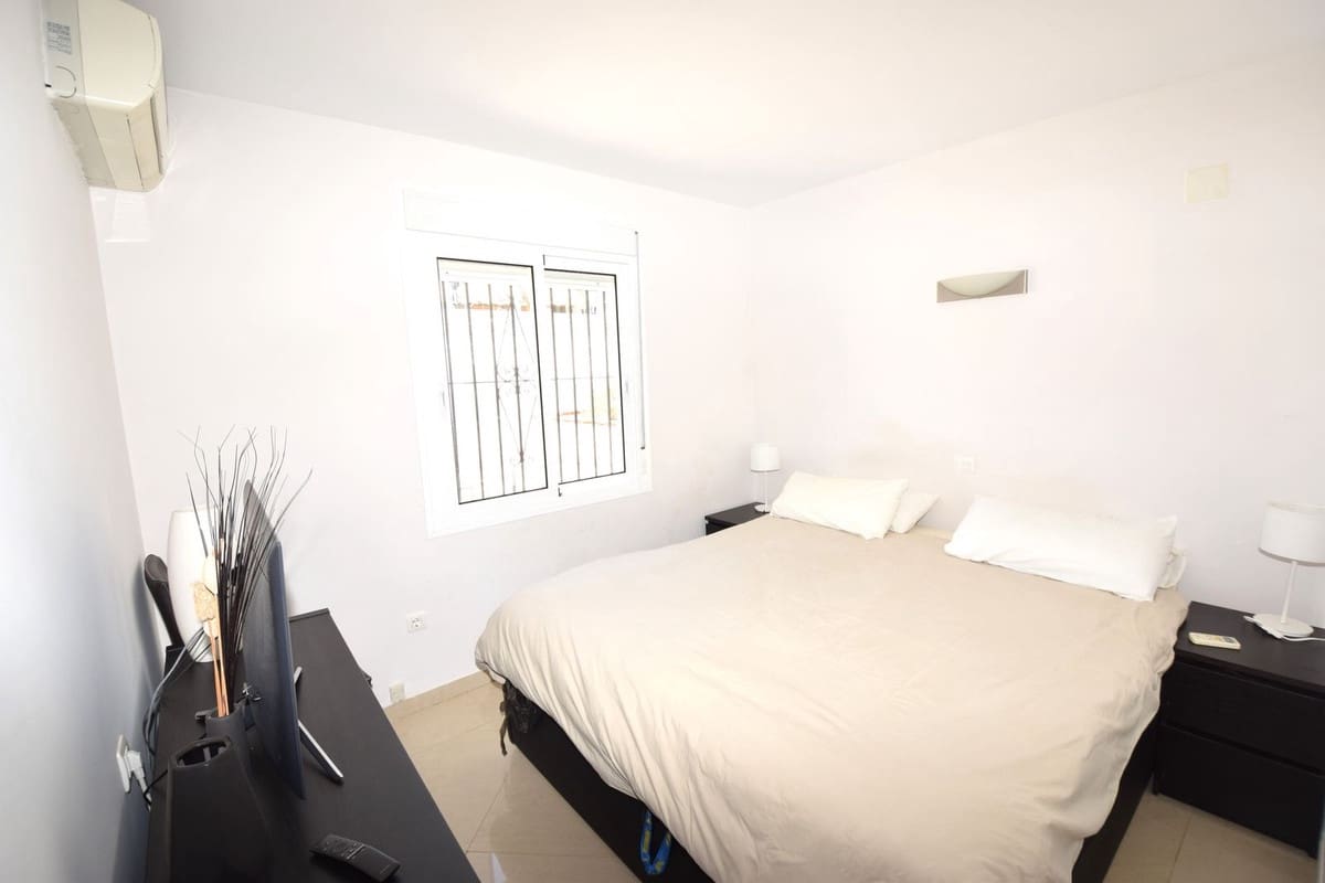 3 Zimmer Apartment zu verkaufen in La Cala de Mijas mit Pool - 475.000 € (Ref: 8501208)