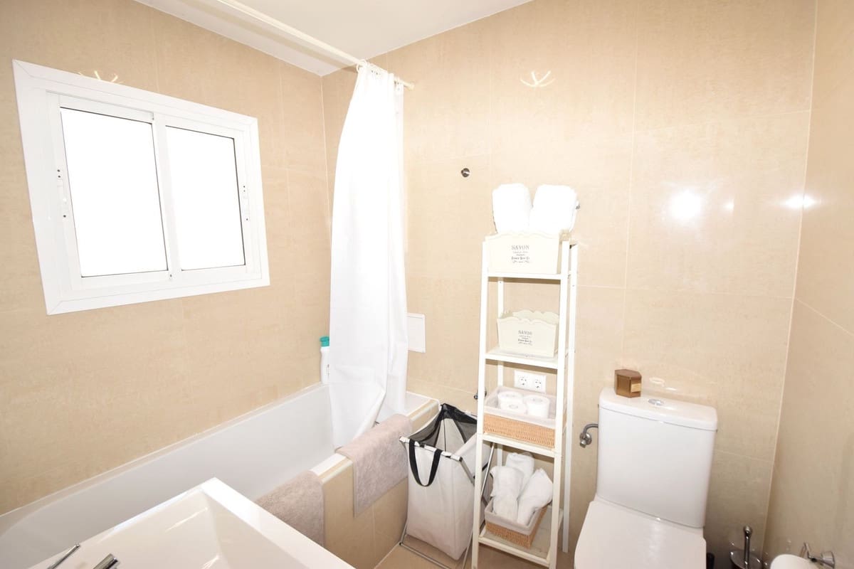 3 Zimmer Apartment zu verkaufen in La Cala de Mijas mit Pool - 475.000 € (Ref: 8501208)