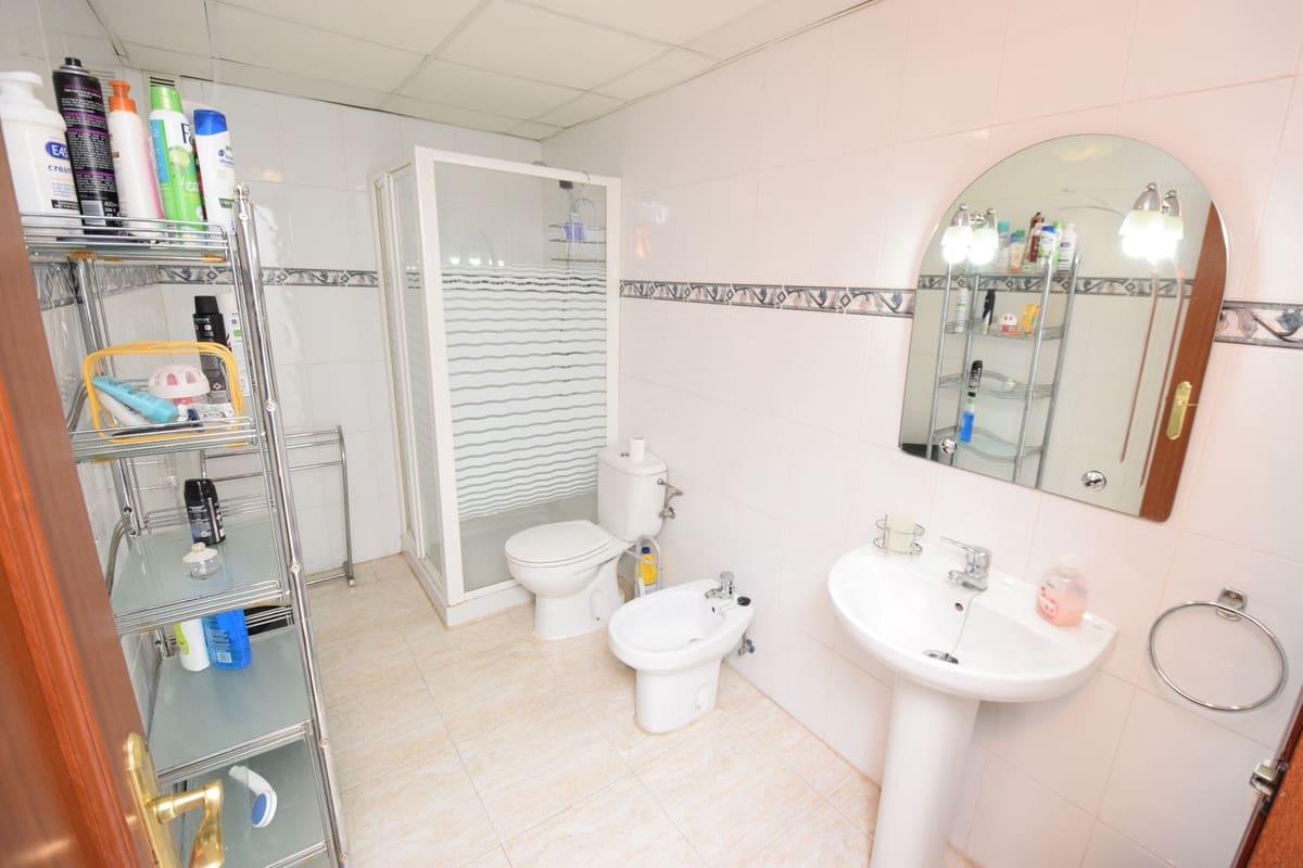 3 Zimmer Apartment zu verkaufen in La Cala de Mijas mit Pool - 429.000 € (Ref: 8820497)