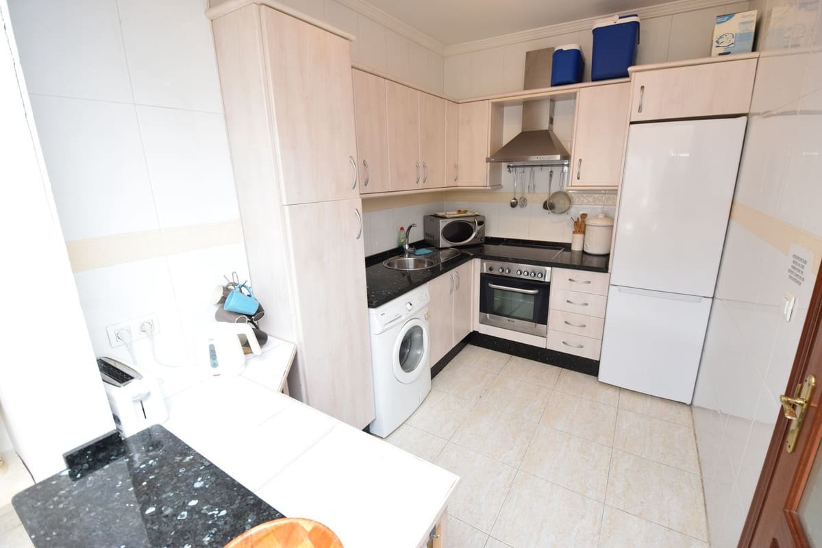 3 Zimmer Apartment zu verkaufen in La Cala de Mijas mit Pool - 429.000 € (Ref: 8820497)