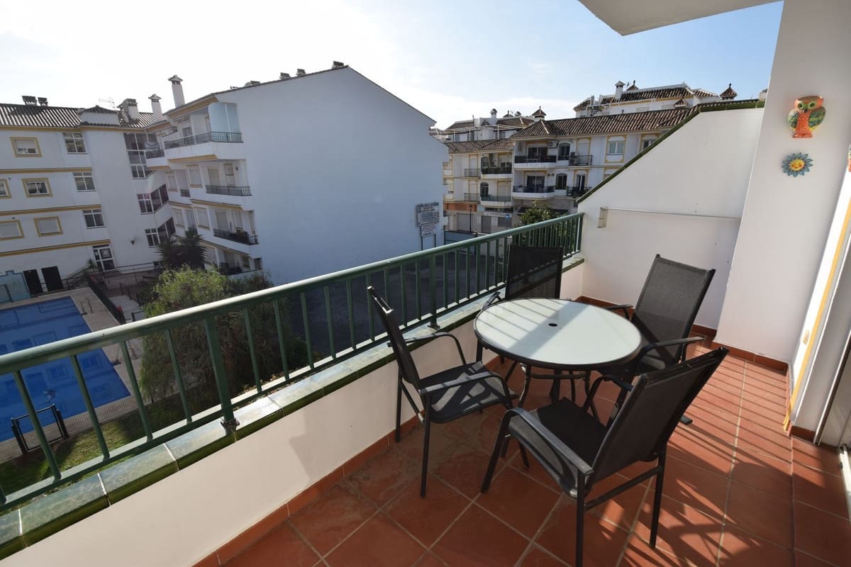 3 bedroom Apartment for sale in La Cala de Mijas with pool - € 399,000 (Ref: 8820497)