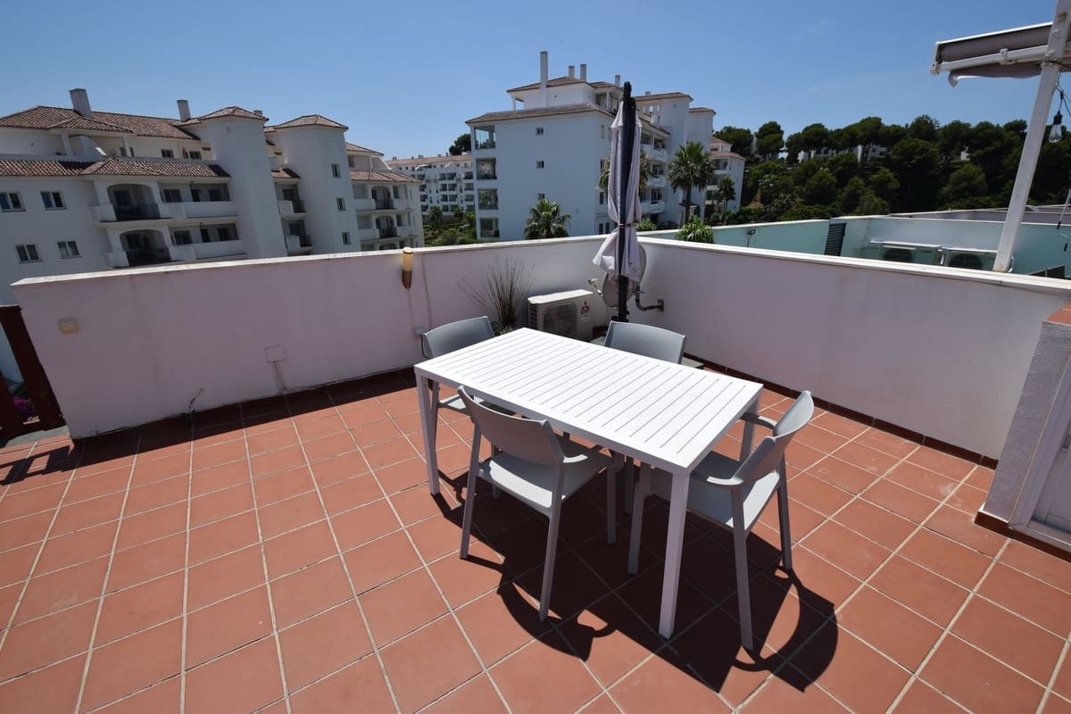 Ático de 3 habitaciones en La Cala de Mijas en venta con piscina garaje - 425.000 € (Ref: 9058411)