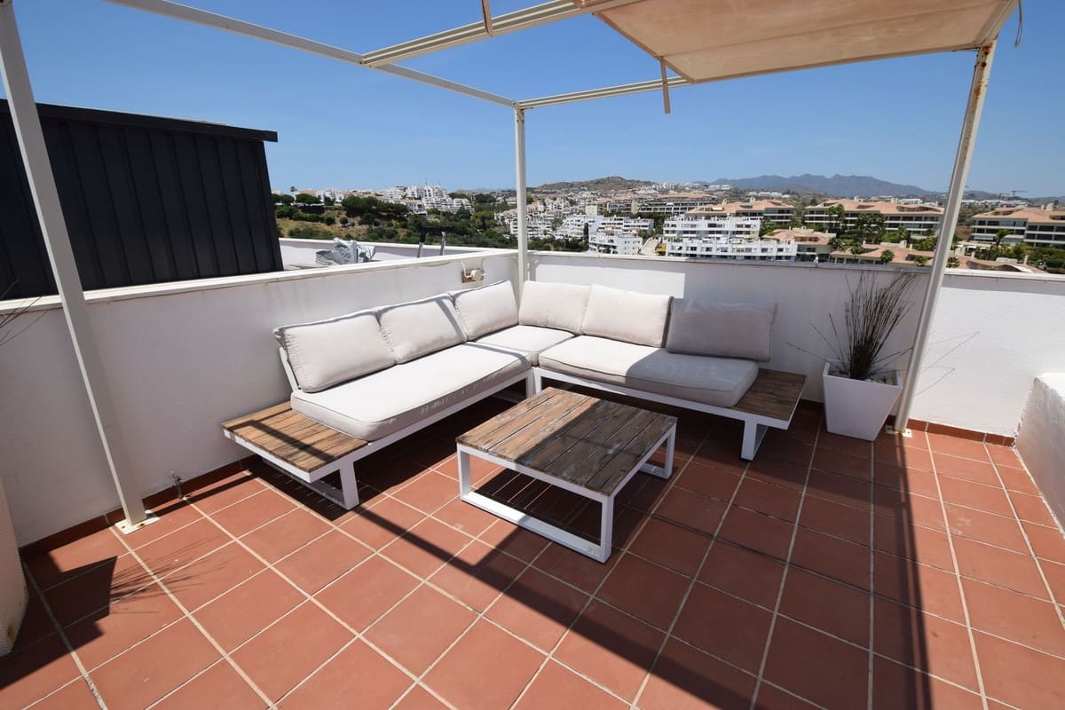 Ático de 3 habitaciones en La Cala de Mijas en venta con piscina garaje - 425.000 € (Ref: 9058411)