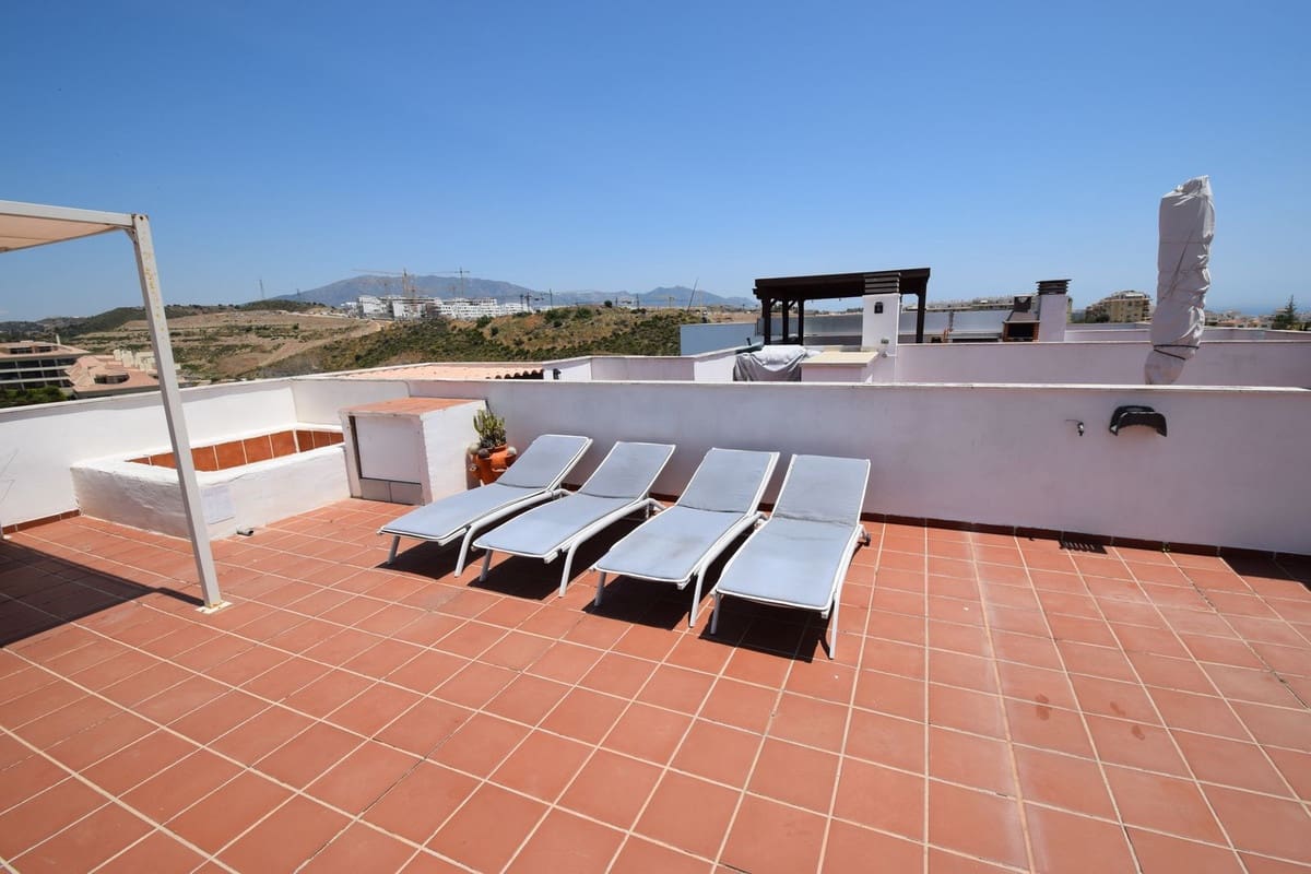 Ático de 3 habitaciones en La Cala de Mijas en venta con piscina garaje - 425.000 € (Ref: 9058411)