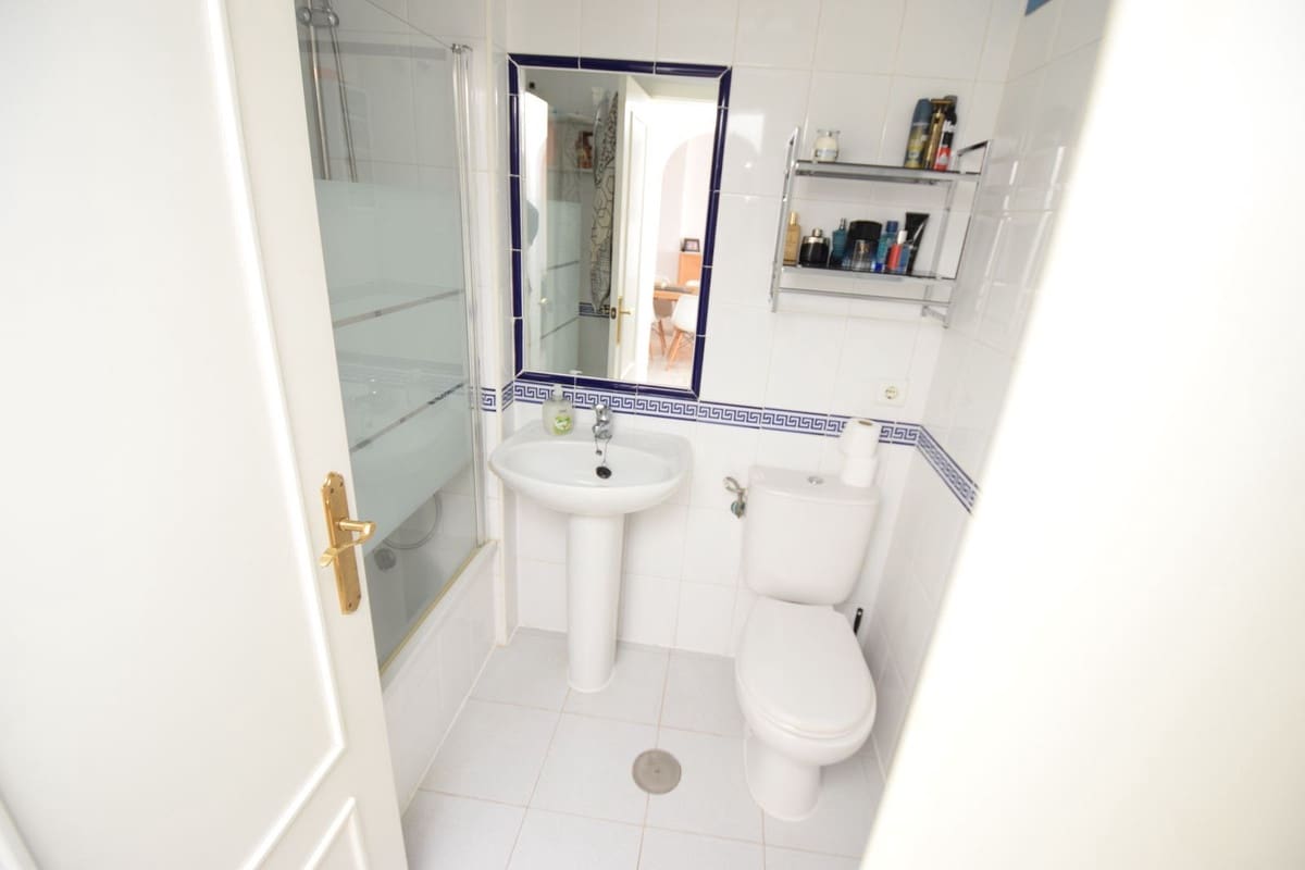 3 soverom Penthouse til salgs i La Cala de Mijas med svømmebasseng garasje - € 425 000 (Ref: 9058411)