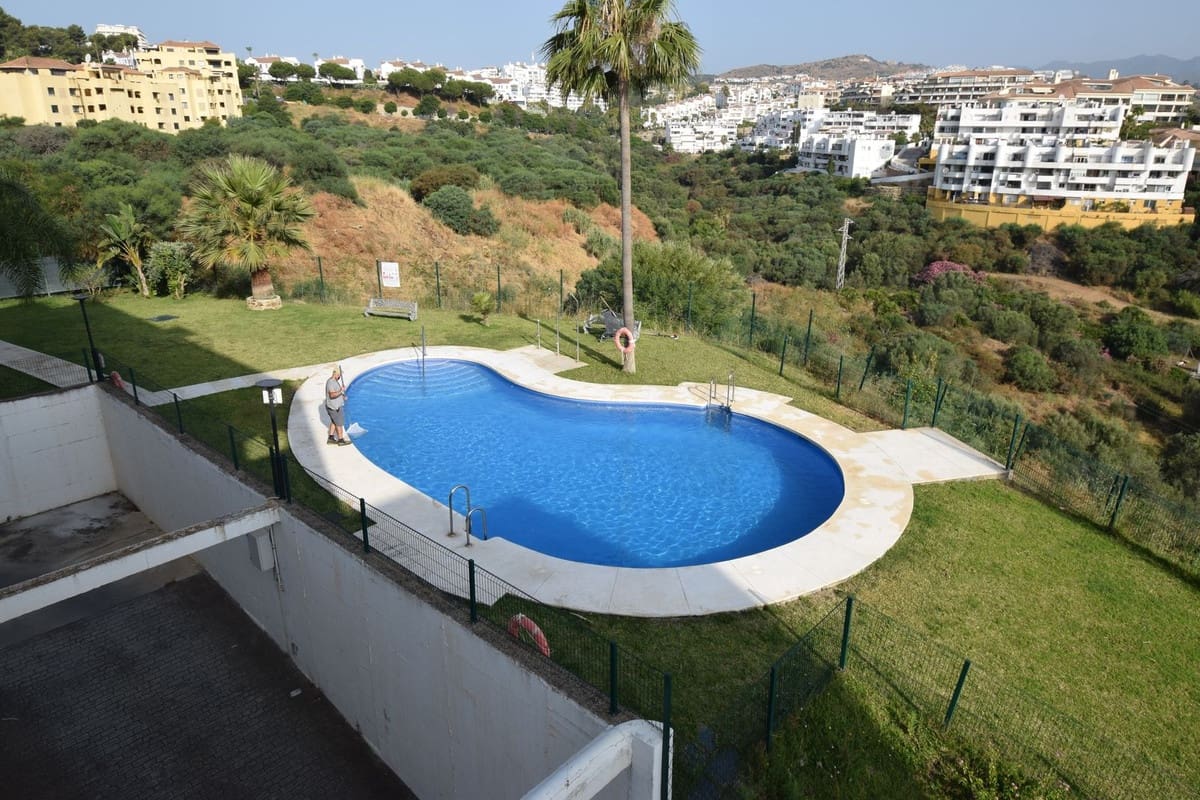 3 quarto Penthouse para venda em La Cala de Mijas com piscina garagem - 425 000 € (Ref: 9058411)