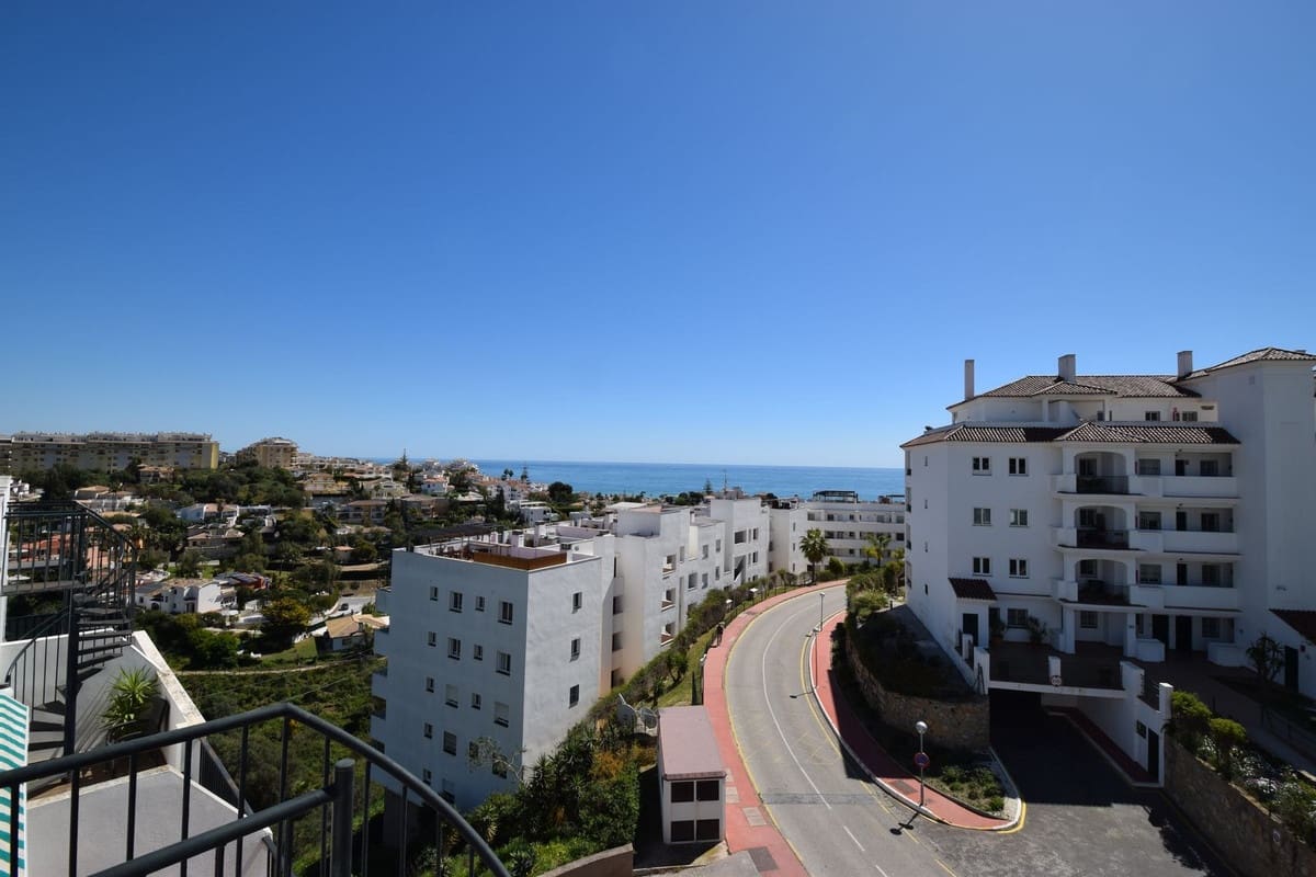 3 slaapkamer Penthouse te koop in La Cala de Mijas met zwembad garage - € 399.000 (Ref: 9058411)