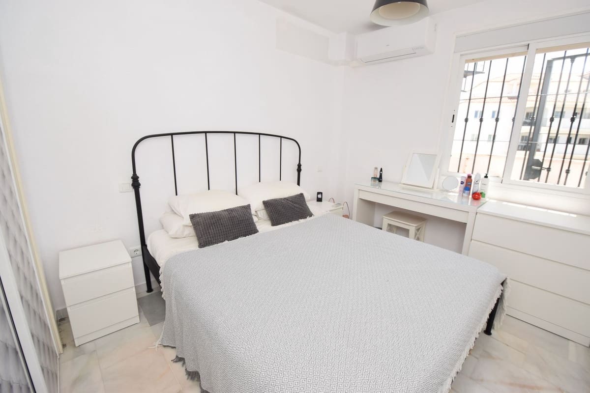 3 slaapkamer Penthouse te koop in La Cala de Mijas met zwembad garage - € 399.000 (Ref: 9058411)