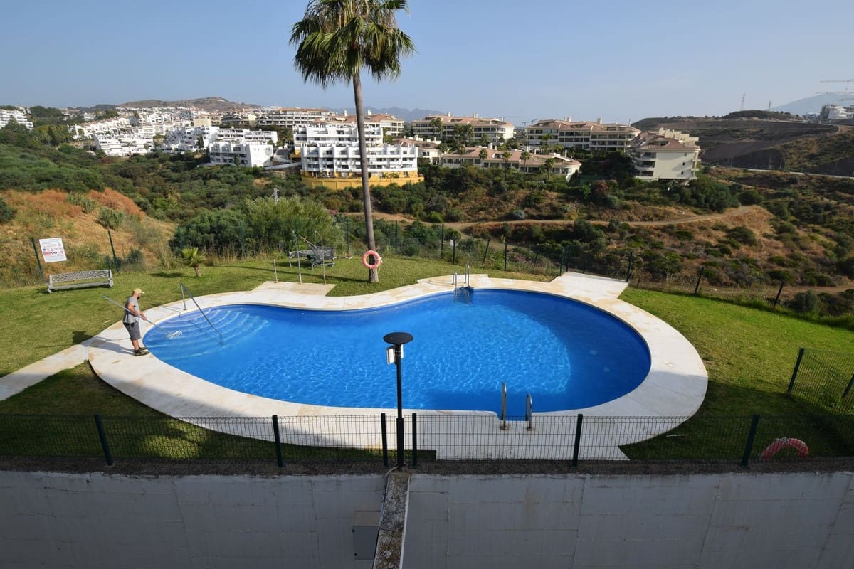3 slaapkamer Penthouse te koop in La Cala de Mijas met zwembad garage - € 399.000 (Ref: 9058411)