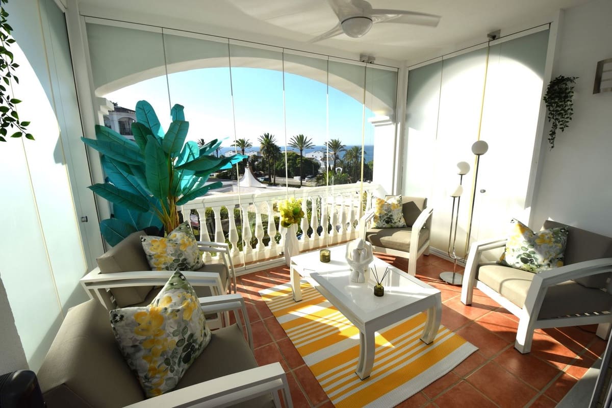 2 soveværelse Lejlighed til salg i Miraflores med swimmingpool garage - € 450.000 (Ref: 9094570)