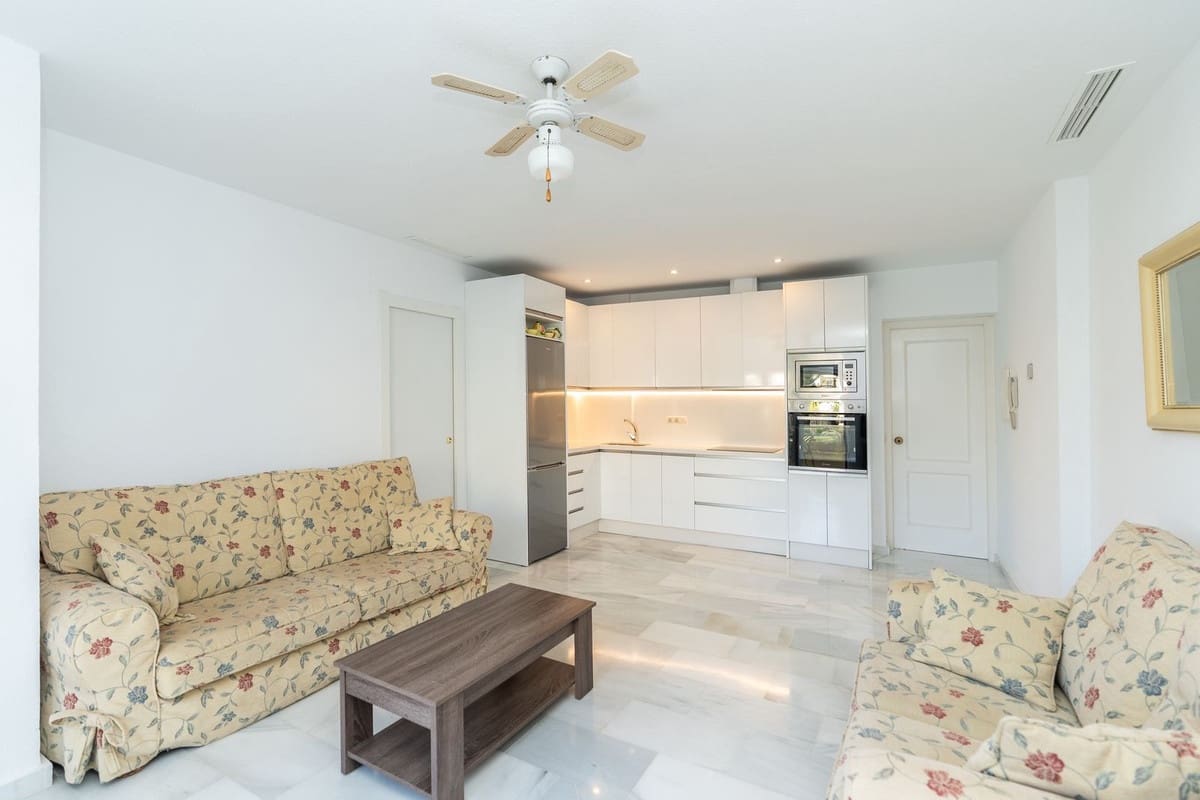 Apartamento de 3 habitaciones en La Cala de Mijas en venta con piscina - 595.000 € (Ref: 9128790)