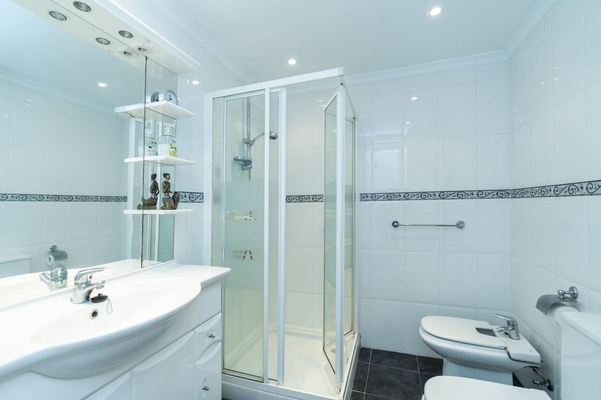 Apartamento de 3 habitaciones en La Cala de Mijas en venta con piscina - 595.000 € (Ref: 9128790)