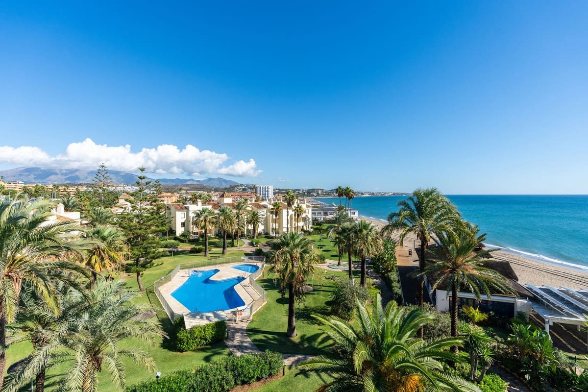 Apartamento de 3 habitaciones en La Cala de Mijas en venta con piscina - 595.000 € (Ref: 9128790)