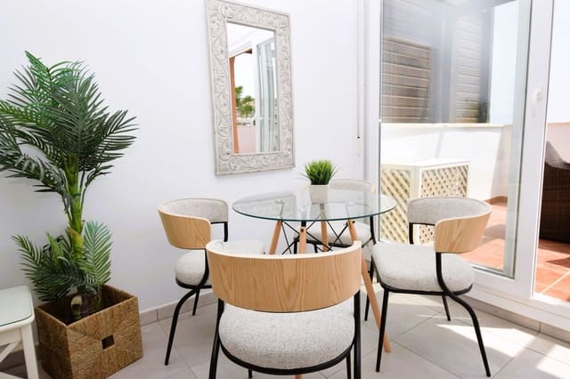 2 makuuhuone Kattohuoneisto myytävänä paikassa La Cala de Mijas, Mijas mukana uima-altaan 
autotalli - 475 000 € (Ref: 9181874)