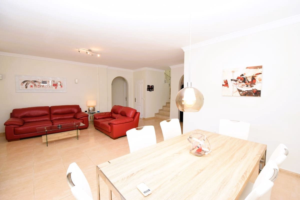 3 bedroom Villa for sale in La Cala de Mijas with pool garage - € 875,000 (Ref: 9223670)