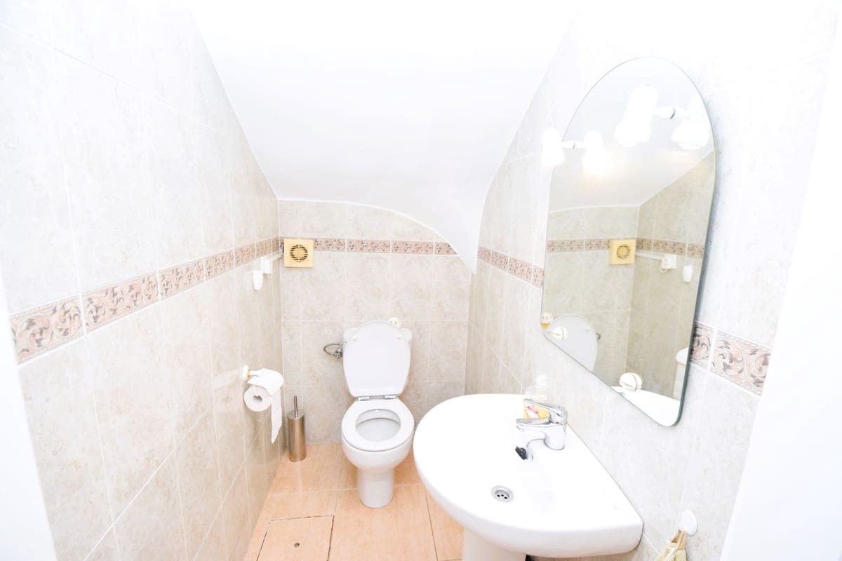 3 bedroom Villa for sale in La Cala de Mijas with pool garage - € 875,000 (Ref: 9223670)