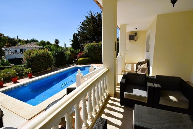 3 Zimmer Villa zu verkaufen in La Cala de Mijas, Mijas mit Pool Garage - 875.000 € (Ref: 9223670)
