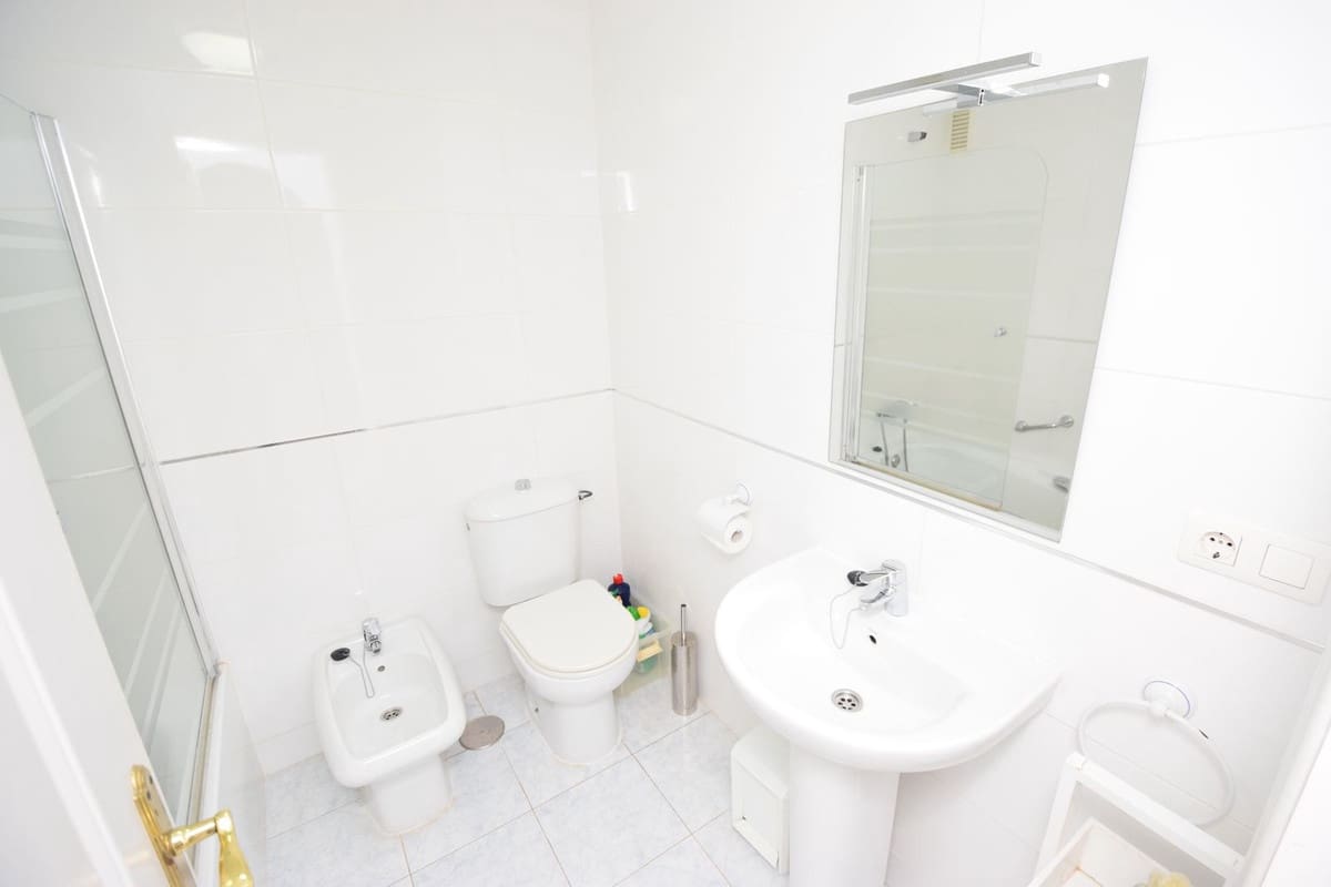 2 soveværelse Penthouse til salg i La Cala de Mijas med swimmingpool garage - € 525.000 (Ref: 9227796)