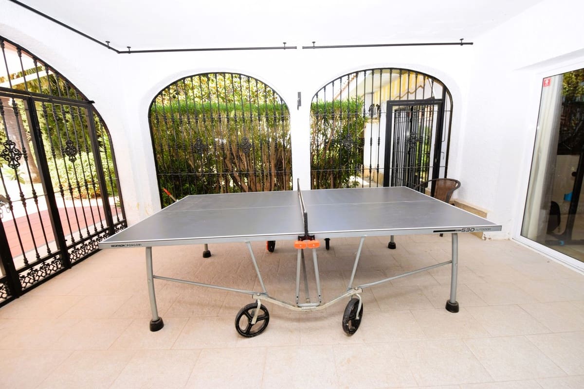 Chalet de 3 habitaciones en Mijas Costa en venta con piscina garaje - 925.000 € (Ref: 9238737)