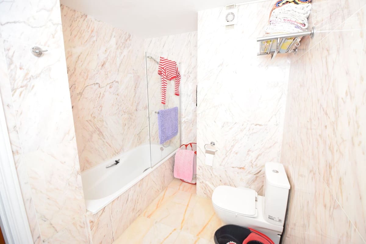 2 Zimmer Apartment zu verkaufen in La Cala de Mijas mit Pool Garage - 399.000 € (Ref: 9324494)