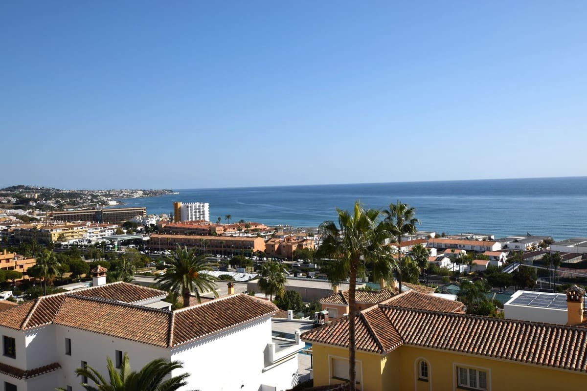 2 Zimmer Apartment zu verkaufen in La Cala de Mijas mit Pool Garage - 399.000 € (Ref: 9324494)