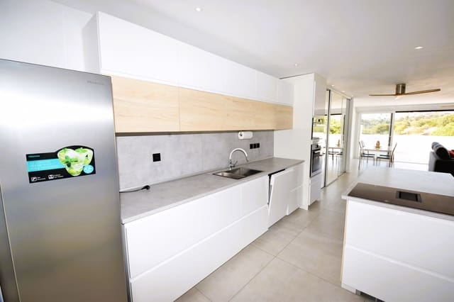 3 quarto Casa em Banda para venda em La Cala de Mijas, Mijas com piscina garagem - 995 000 € (Ref: 9332701)