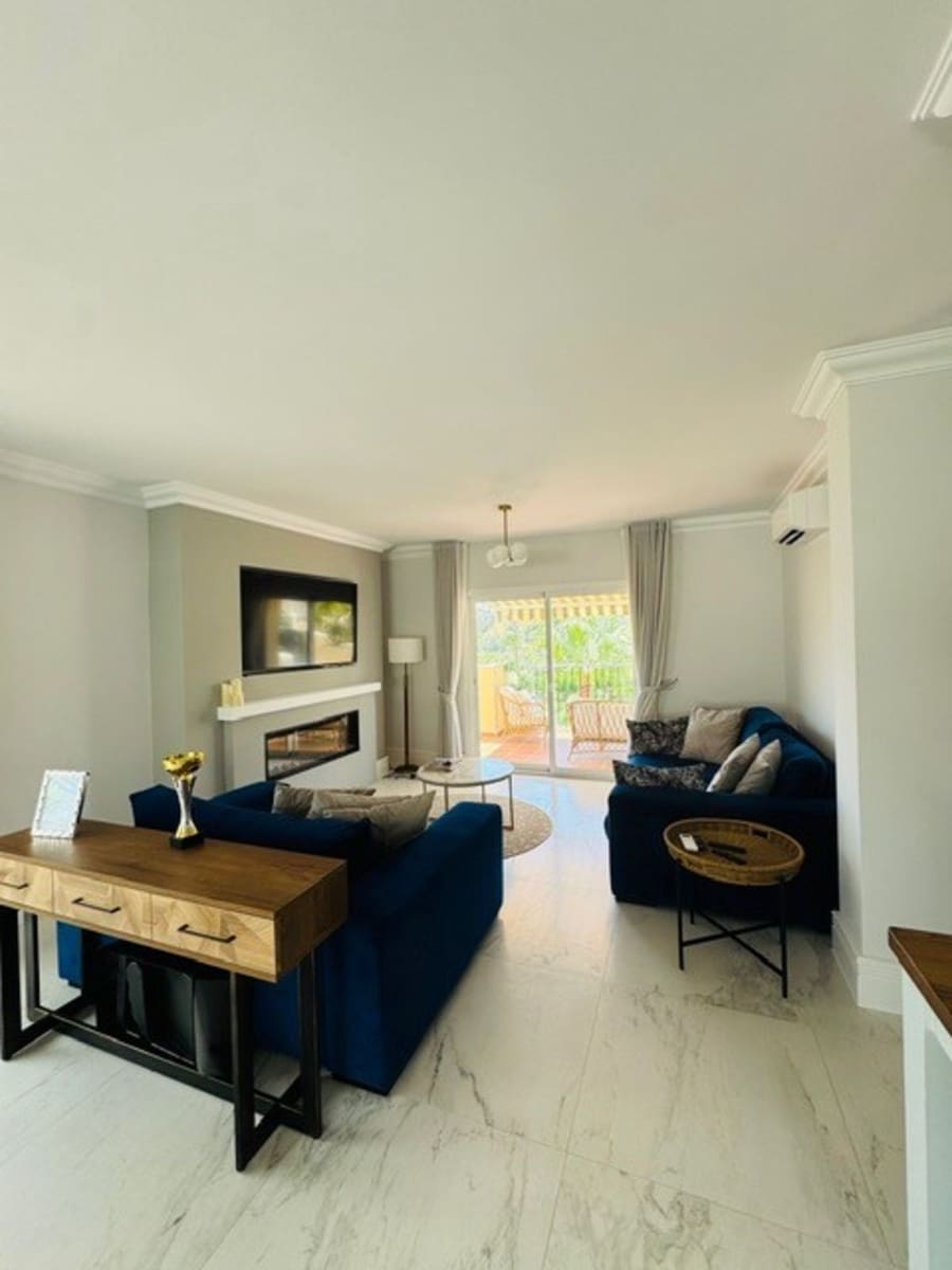 3 sovrum Takvåning till salu i La Cala Hills med pool garage - 699 000 € (Ref: 9340245)