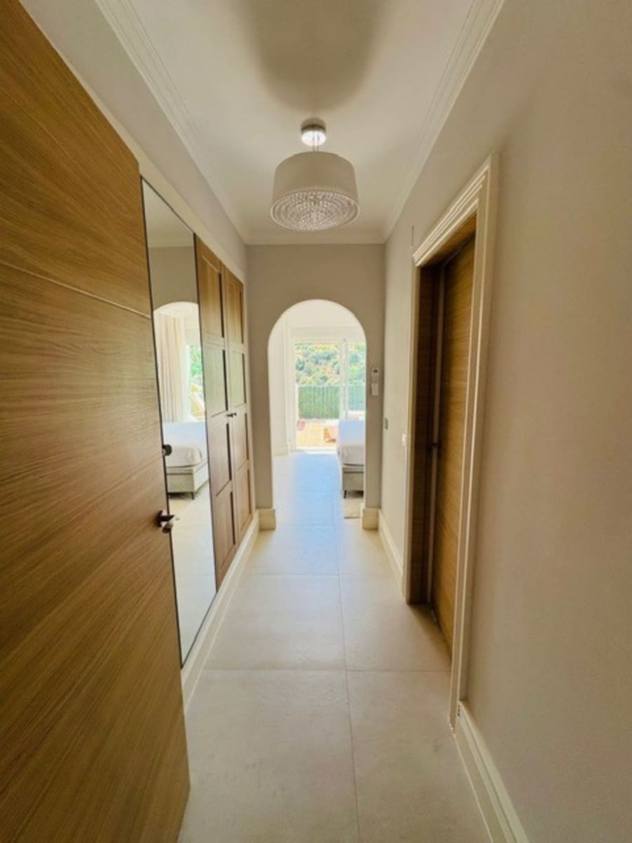 3 sovrum Takvåning till salu i La Cala Hills med pool garage - 699 000 € (Ref: 9340245)